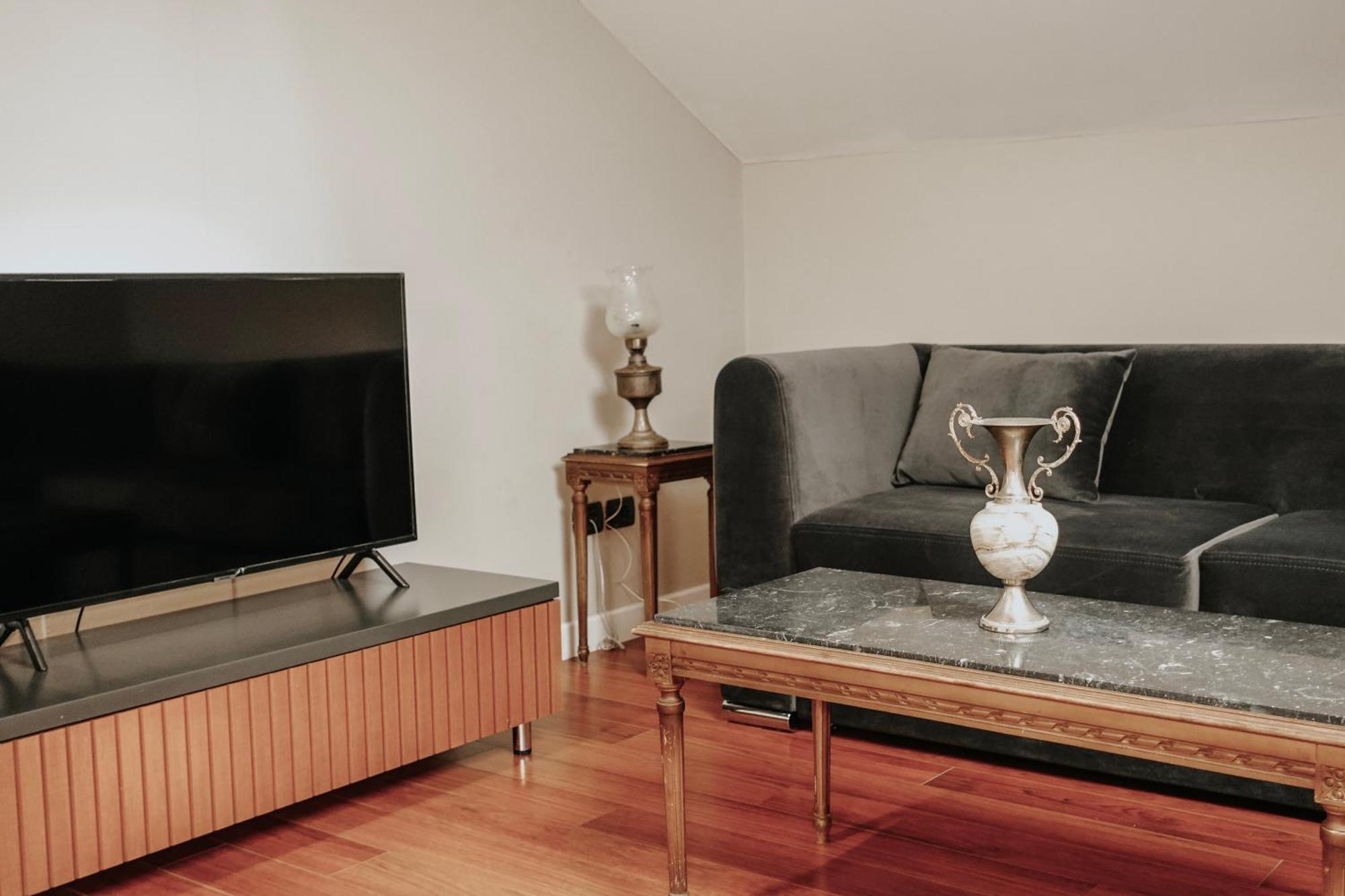 Residenza Monun Boutique Hotel Tiranë Ngoại thất bức ảnh