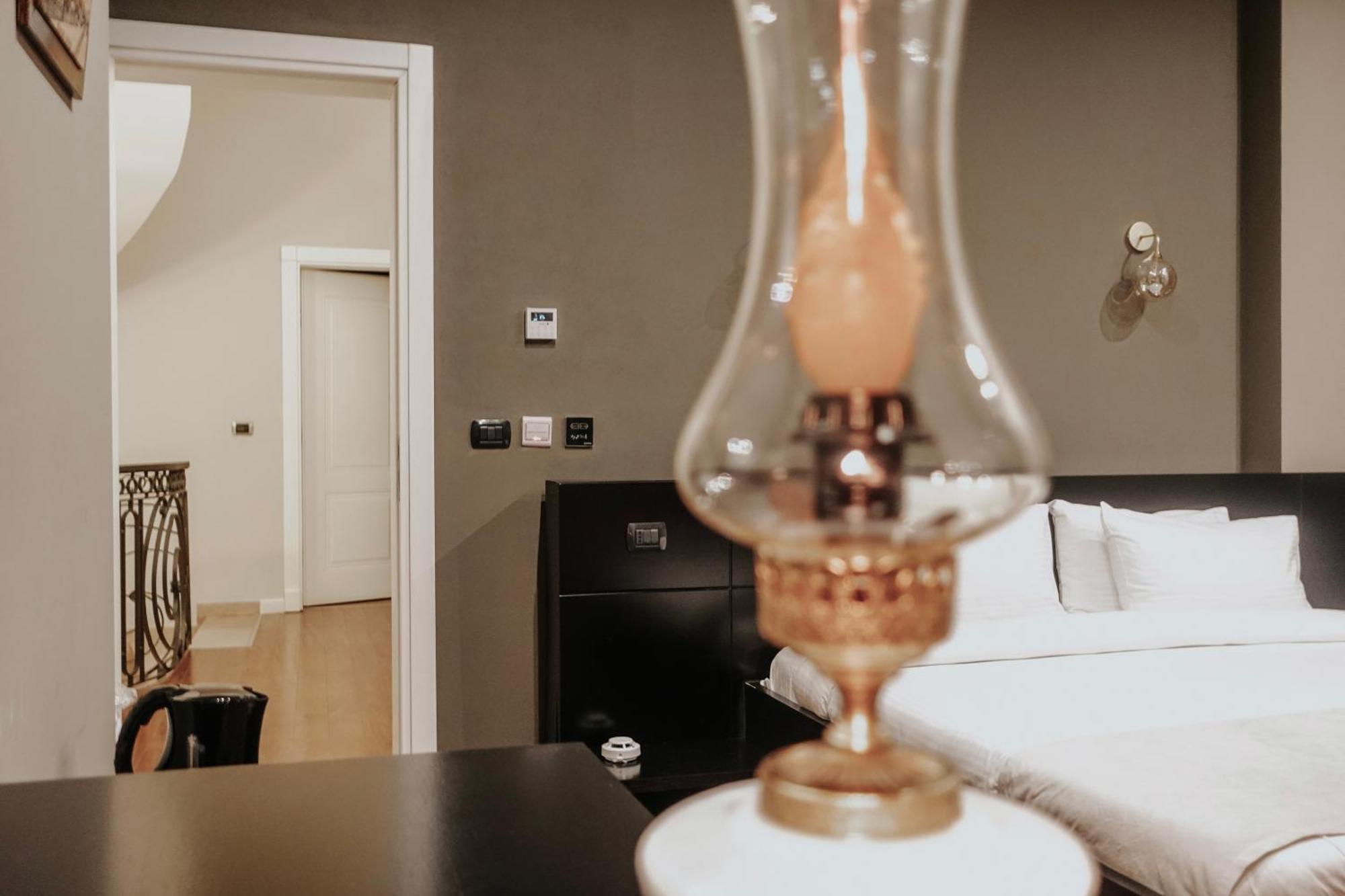 Residenza Monun Boutique Hotel Tiranë Ngoại thất bức ảnh